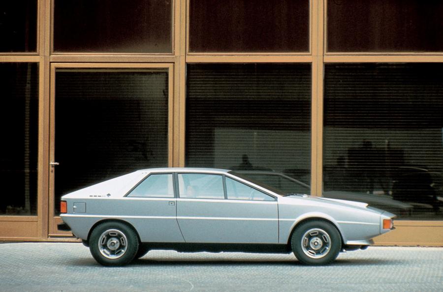  Audi Karmann Asso Di Picche Concept 1973 года  (фото 14 из 14)
